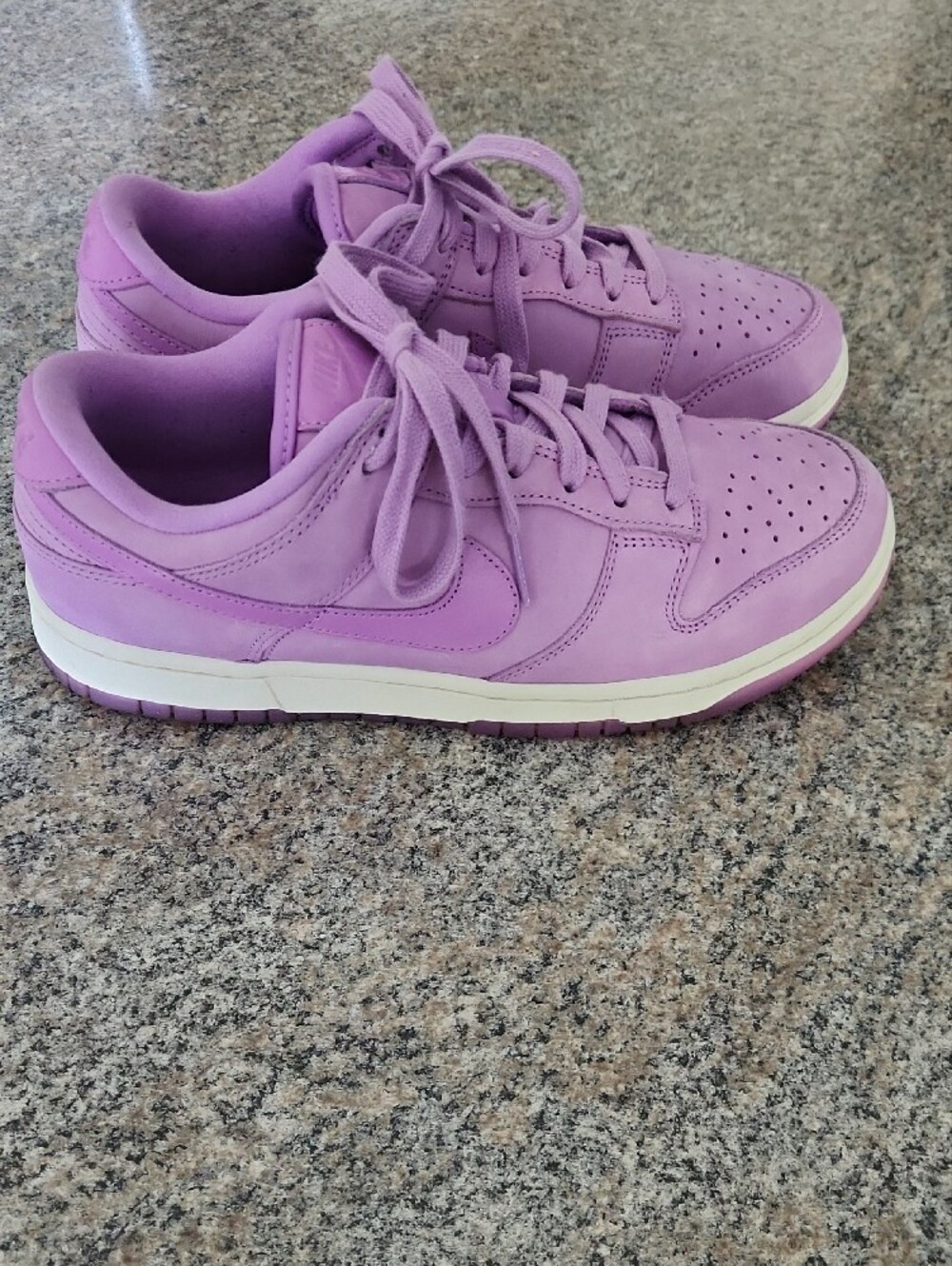Nike Women's‎ Dunk Low PRM "Rush Fuchsia" DV74515‑500 Sneakers Size 8 Nubuck - Picture 2 of 6